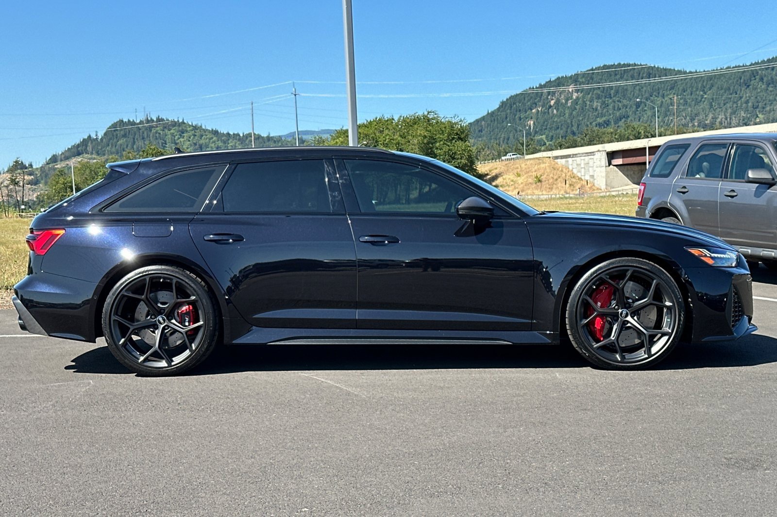 New 2025 Audi RS 6 performance image 2