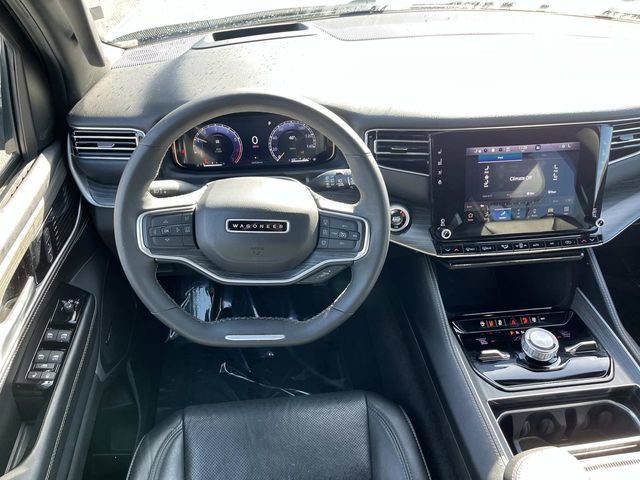 Used 2024 Jeep Wagoneer Series III AWD/4WD image 16