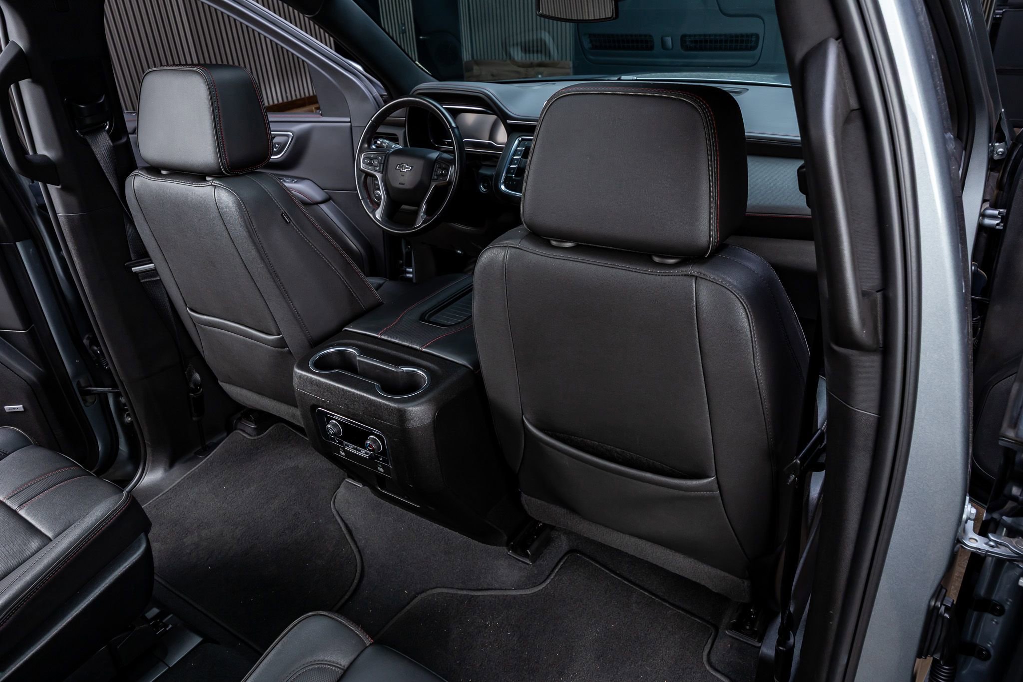 Used 2023 Chevrolet Tahoe RST w/ Luxury Package AWD/4WD image 32