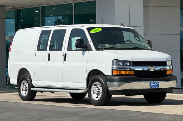 Used 2025 Chevrolet Express 2500 w/ Driver Convenience Package RWD image 2