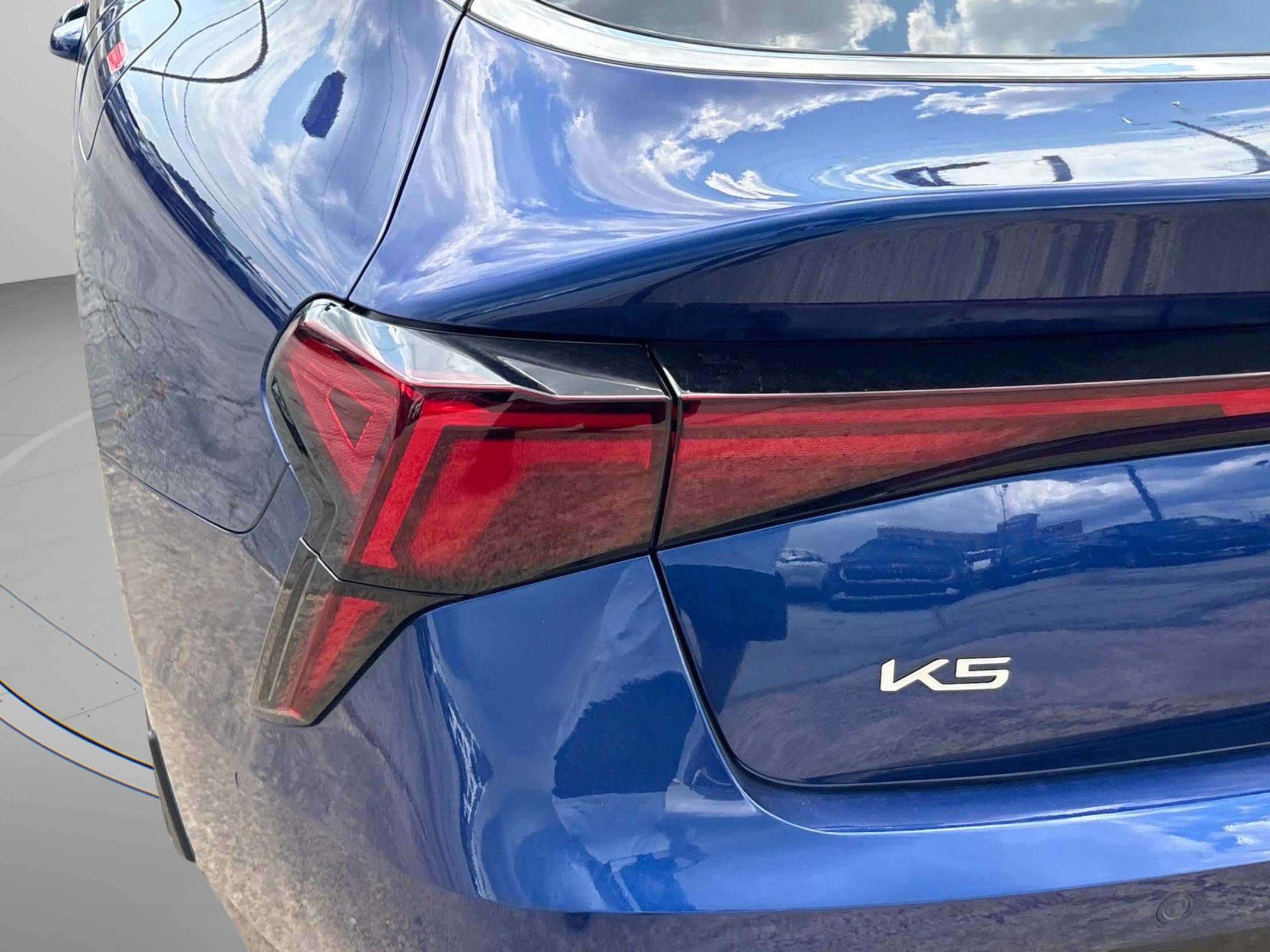 New 2025 Kia K5 EX image 11