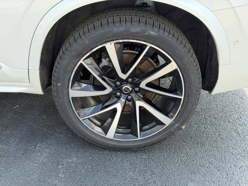 Certified 2023 Volvo XC90 B5 Plus w/ Protection Package AWD/4WD image 8