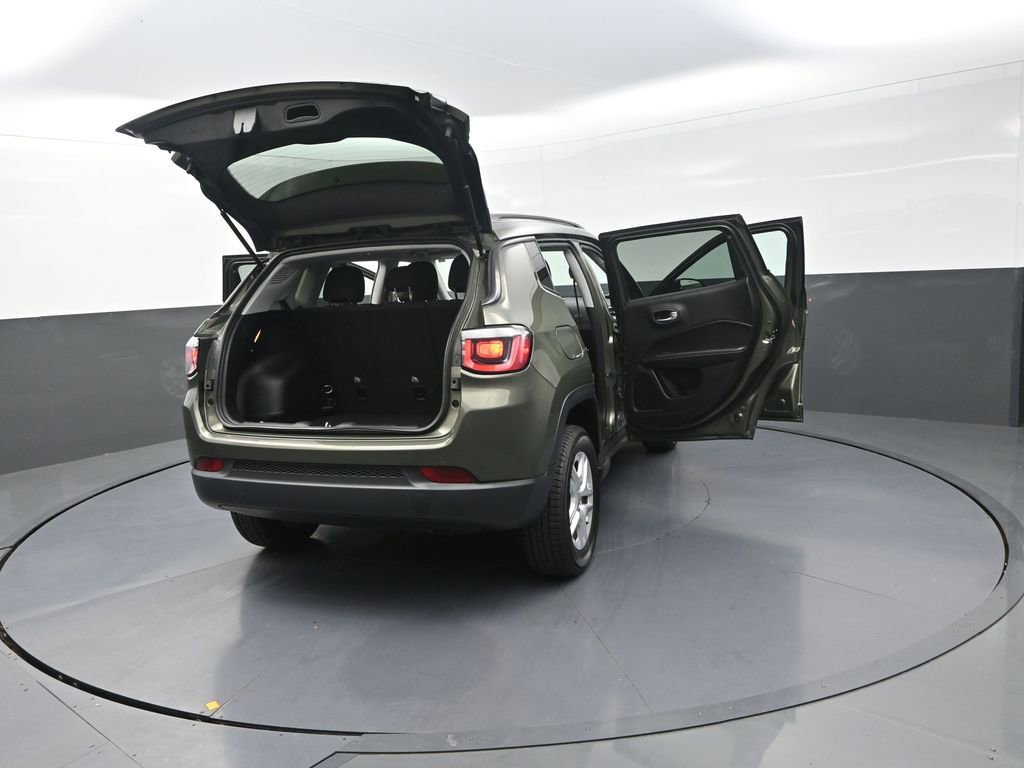 Used 2018 Jeep Compass Sport image 36
