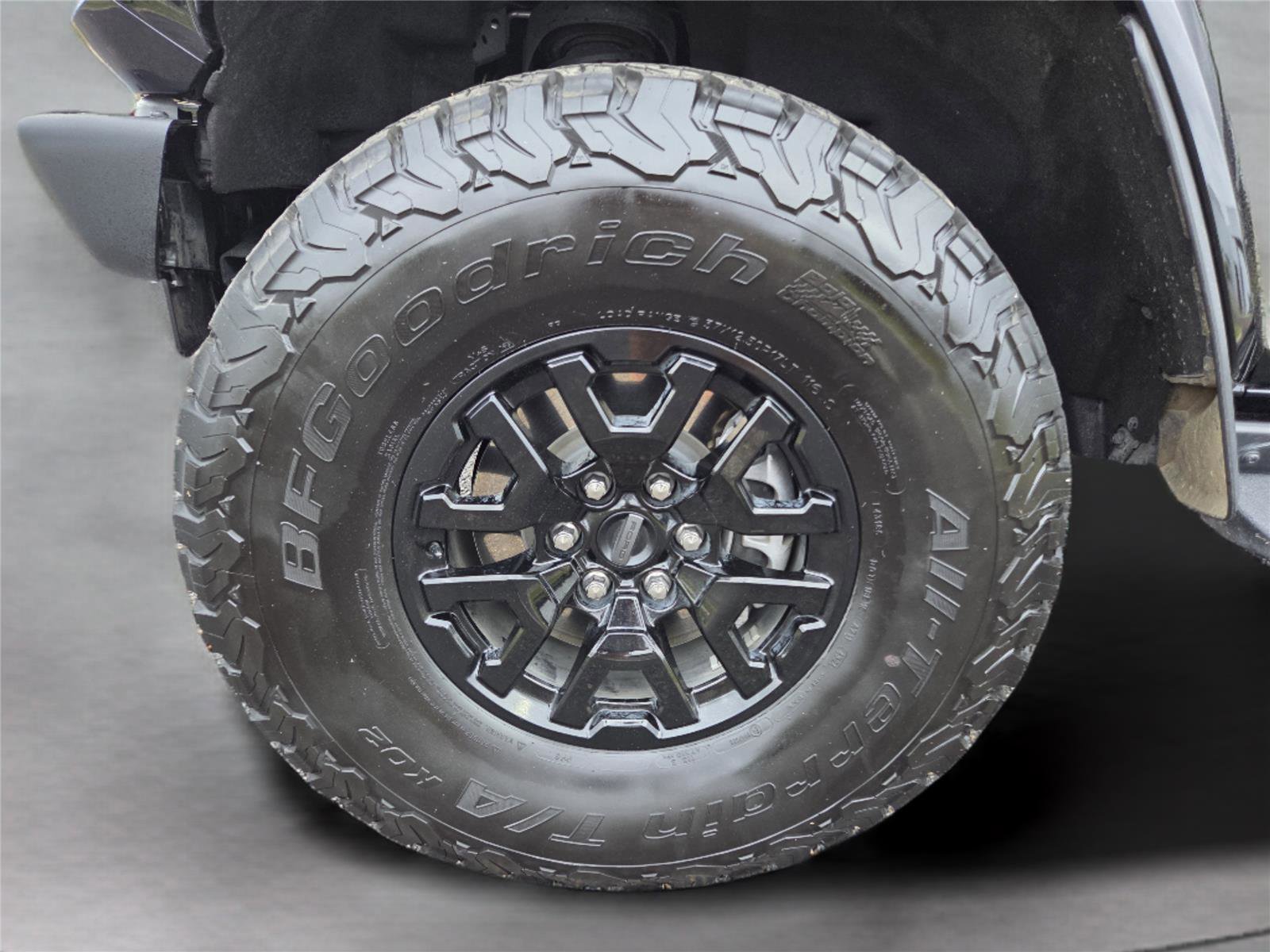 Used 2024 Ford Bronco Raptor w/ Interior Carbon Fiber Pack 6 image 35