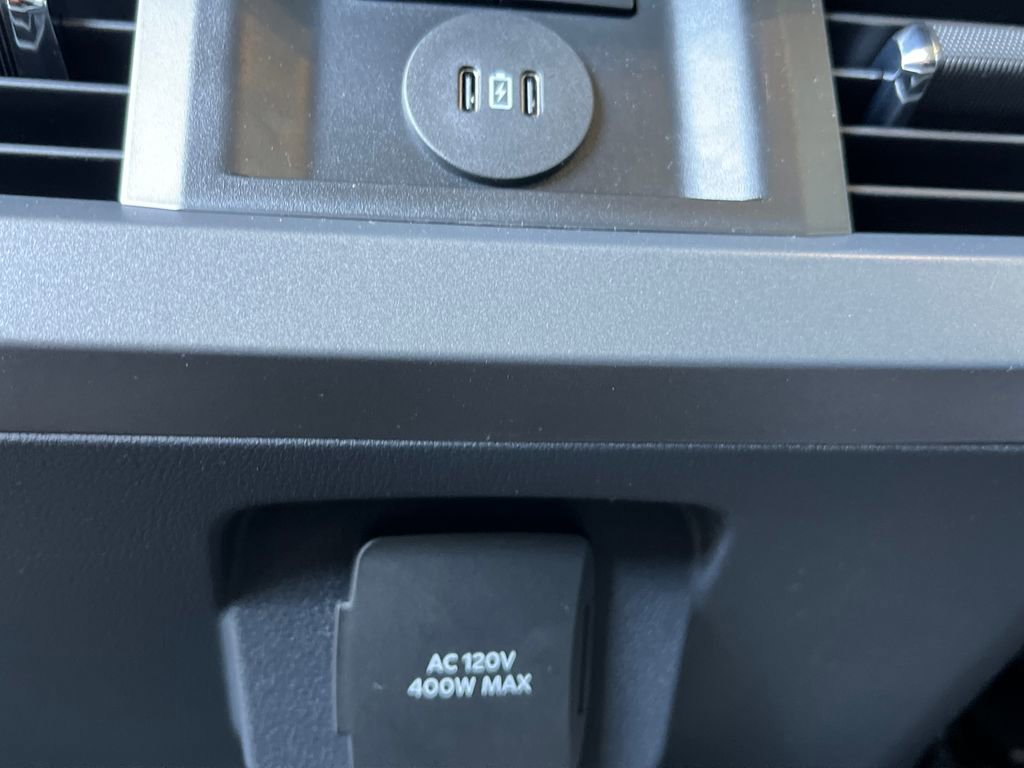New 2026 Ford F250 Lariat w/ Black Appearance Package AWD/4WD image 25