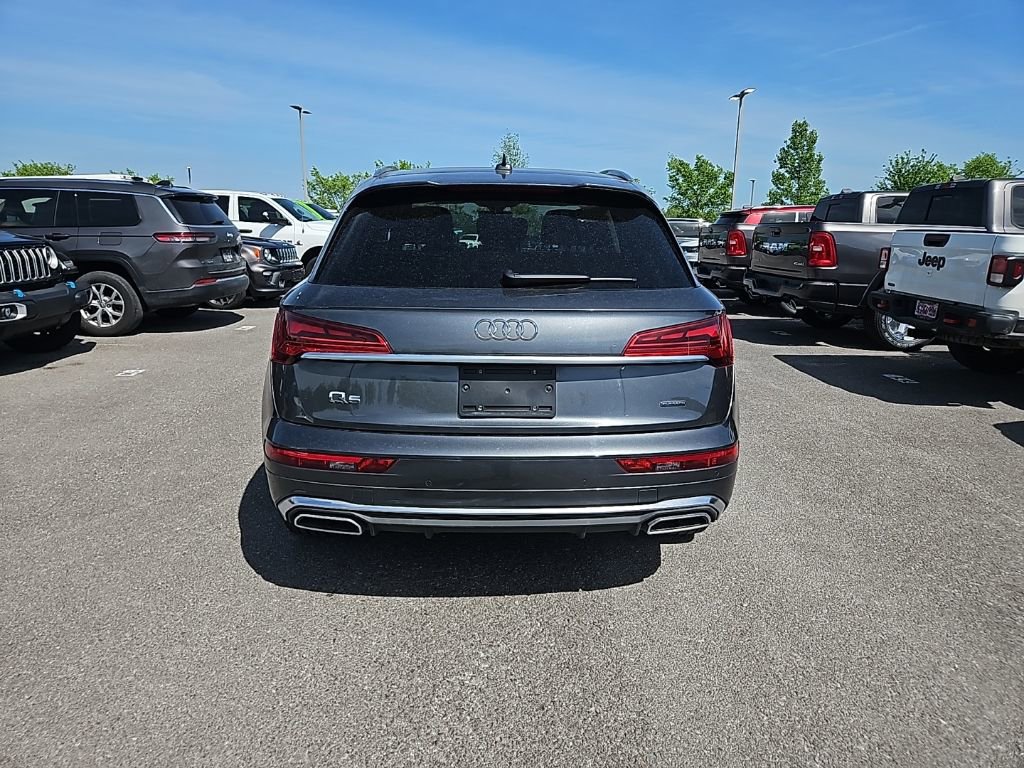 Used 2023 Audi Q5 2.0T Premium w/ Convenience Package AWD/4WD image 6