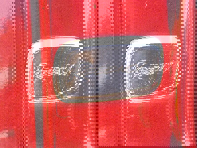 Used 2005 GMC Sierra 3500 SLE w/ Heavy-Duty Power Package image 33