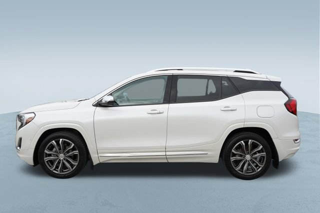 Used 2021 GMC Terrain Denali w/ Denali Premium Package image 4