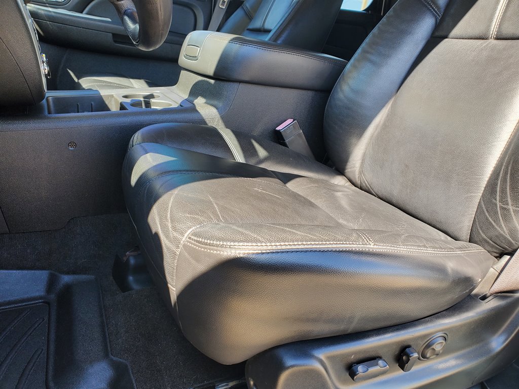 Used 2008 Chevrolet Tahoe LTZ w/ LTZ Preferred Equipment Group image 13