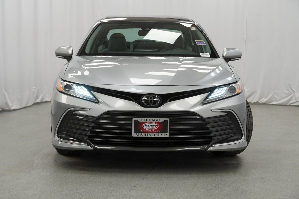 Used 2023 Toyota Camry XLE w/ Cold Weather Package image 7