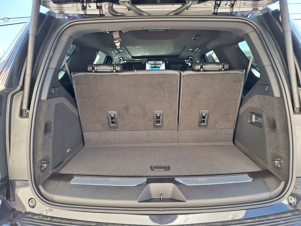 New 2026 Cadillac Escalade Luxury image 27