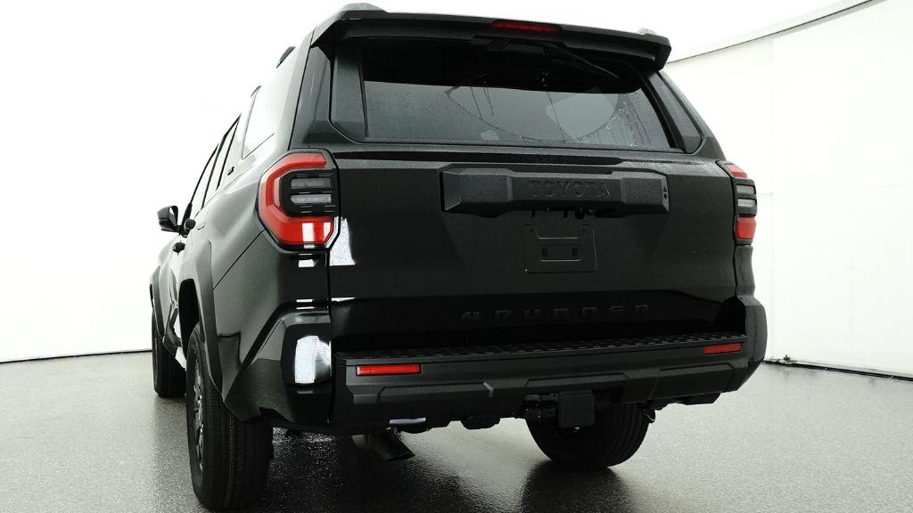 New 2026 Toyota 4Runner SR5 AWD/4WD image 5