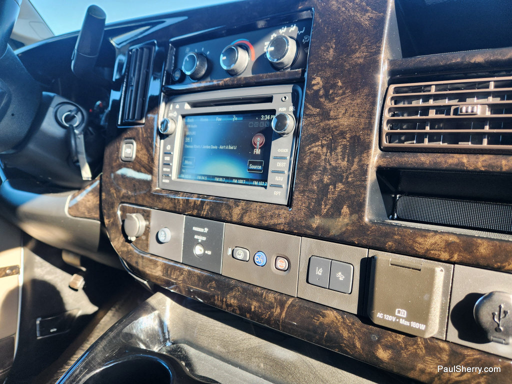 Used 2019 Chevrolet Express 2500 w/ Enhanced Convenience Package RWD image 55