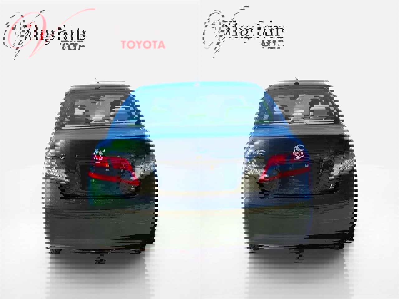 Used 2011 Toyota Camry LE w/ LE Extra-Value Pkg image 4