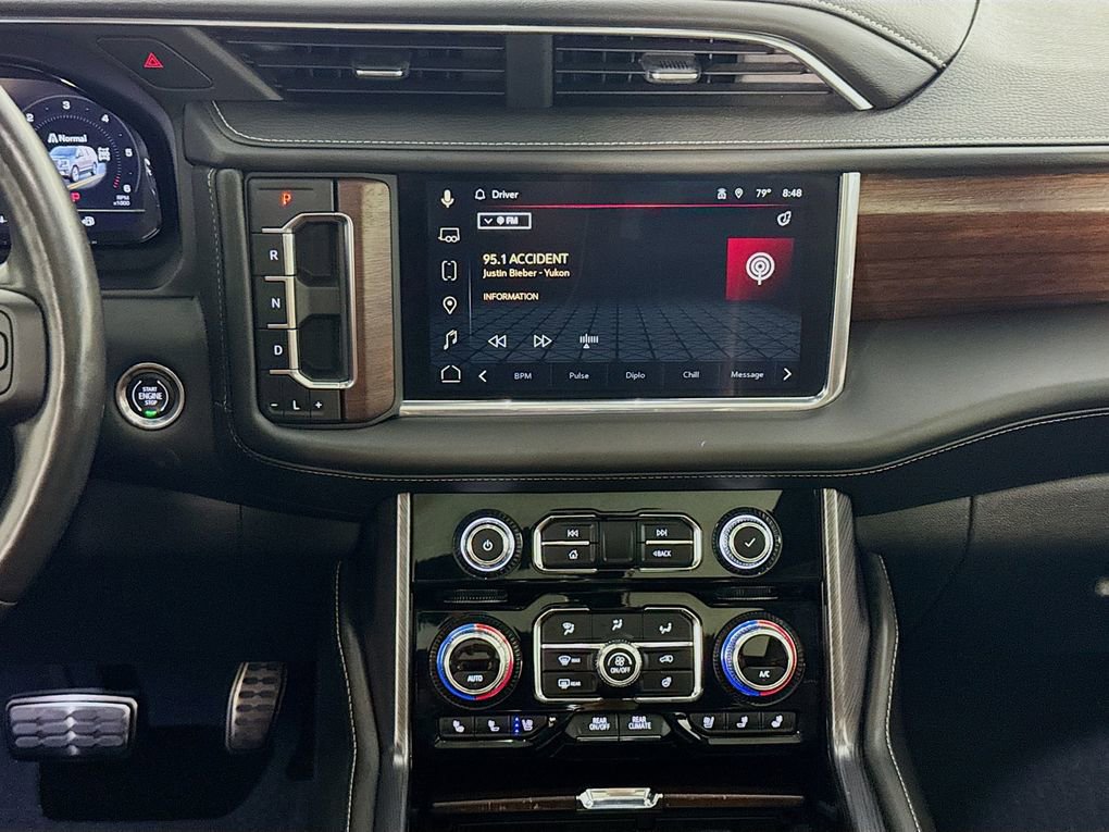 Used 2023 GMC Yukon XL Denali Ultimate AWD/4WD image 38