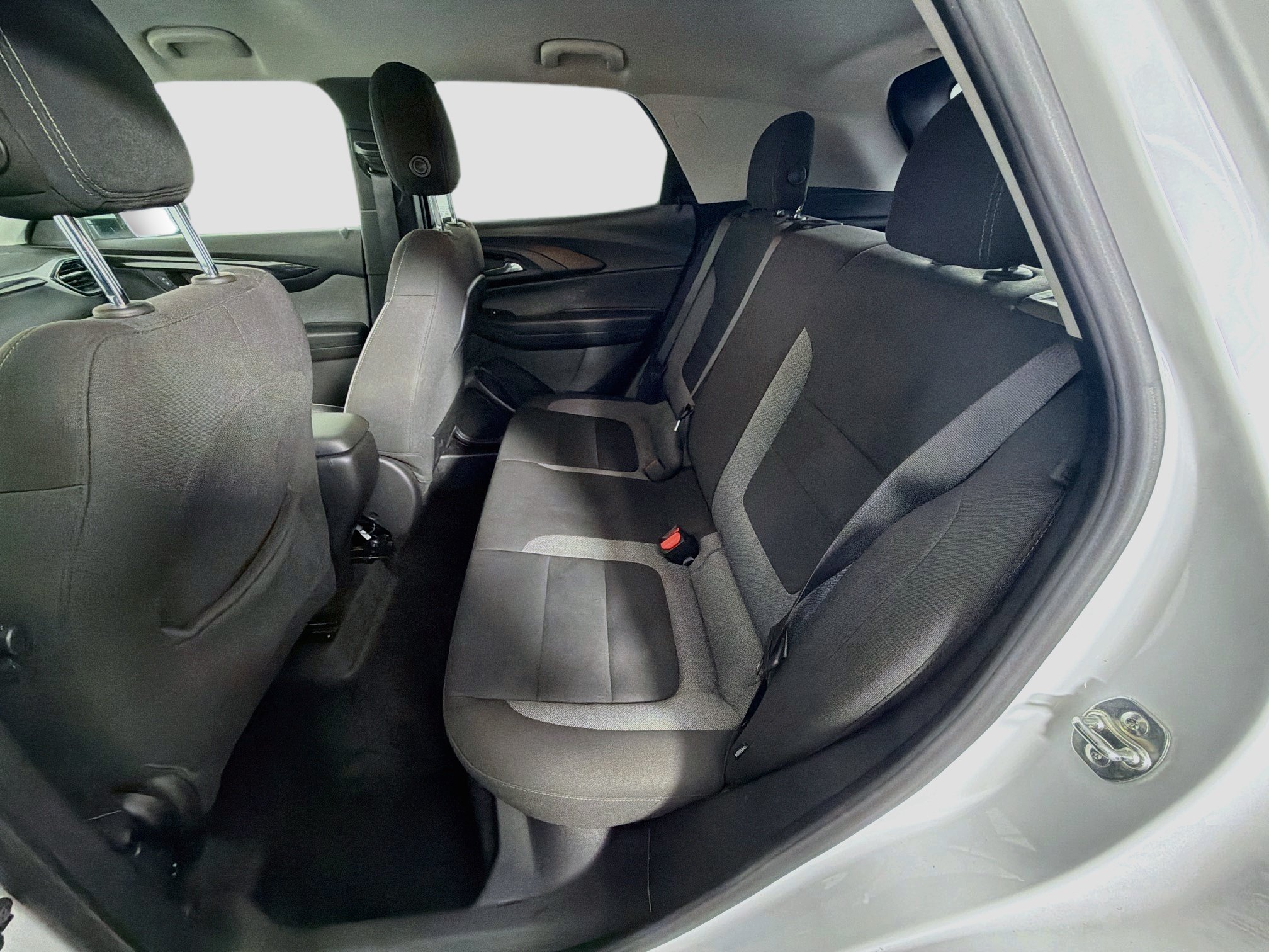 Used 2025 Chevrolet TrailBlazer LT FWD image 27