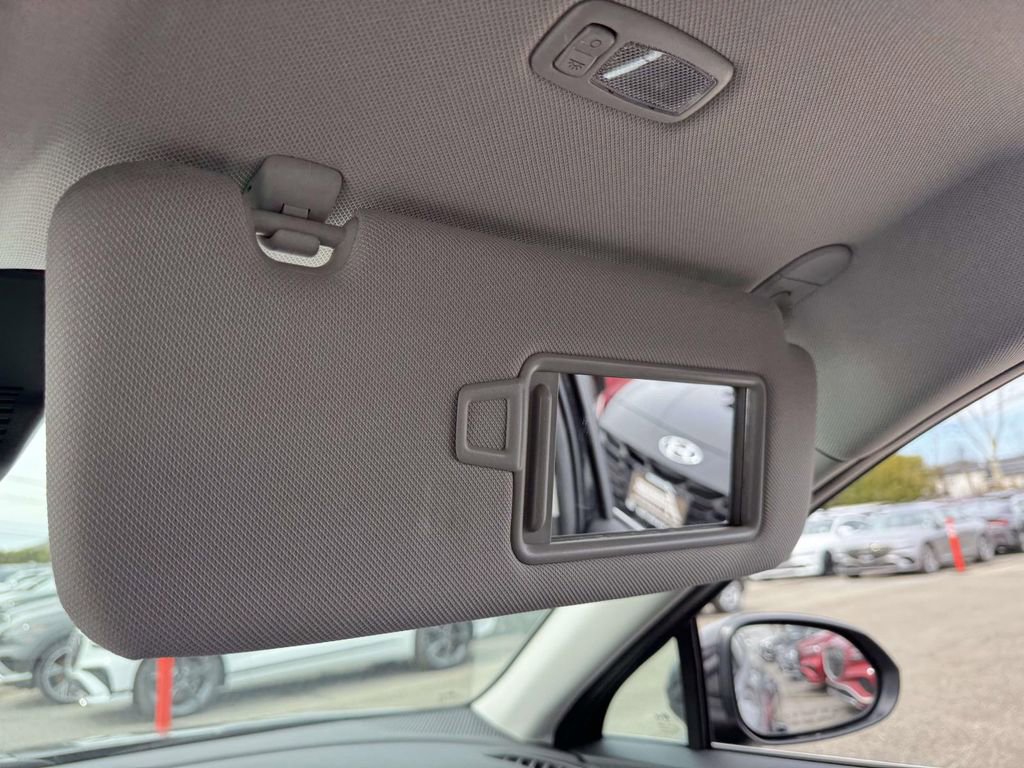 Certified 2025 Hyundai Sonata SE image 31