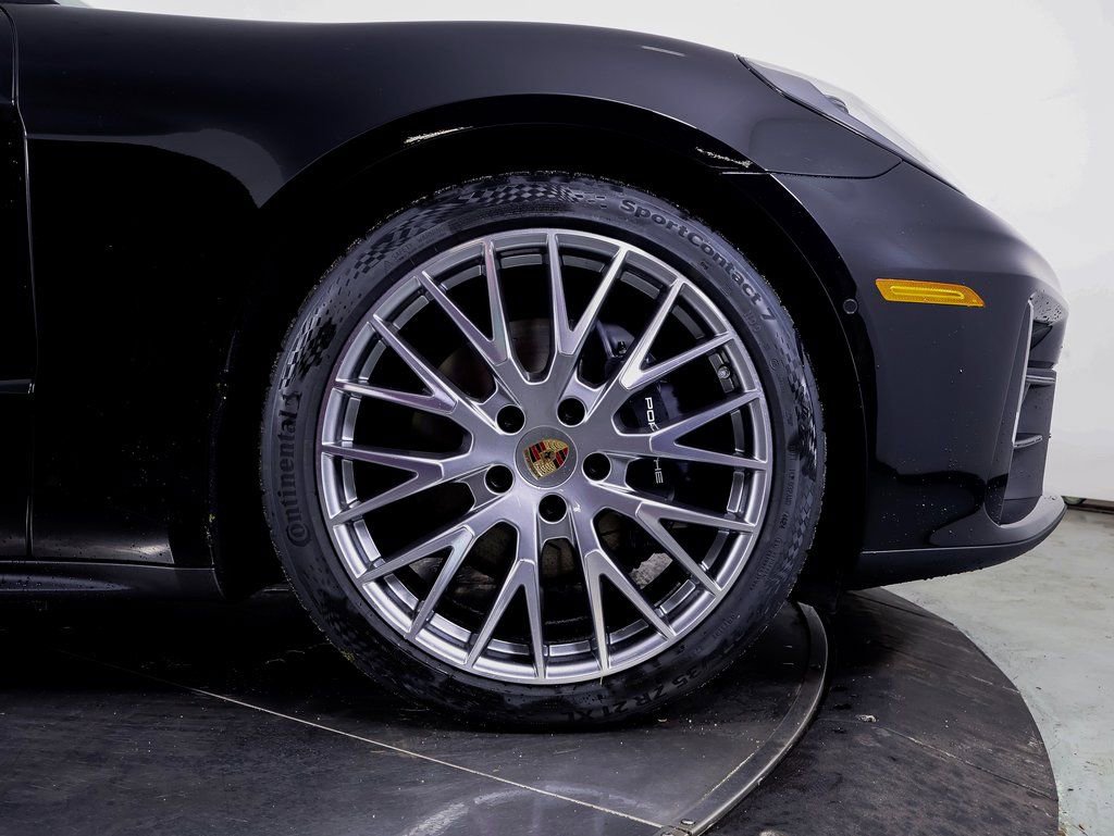 New 2025 Porsche Panamera 4 image 21
