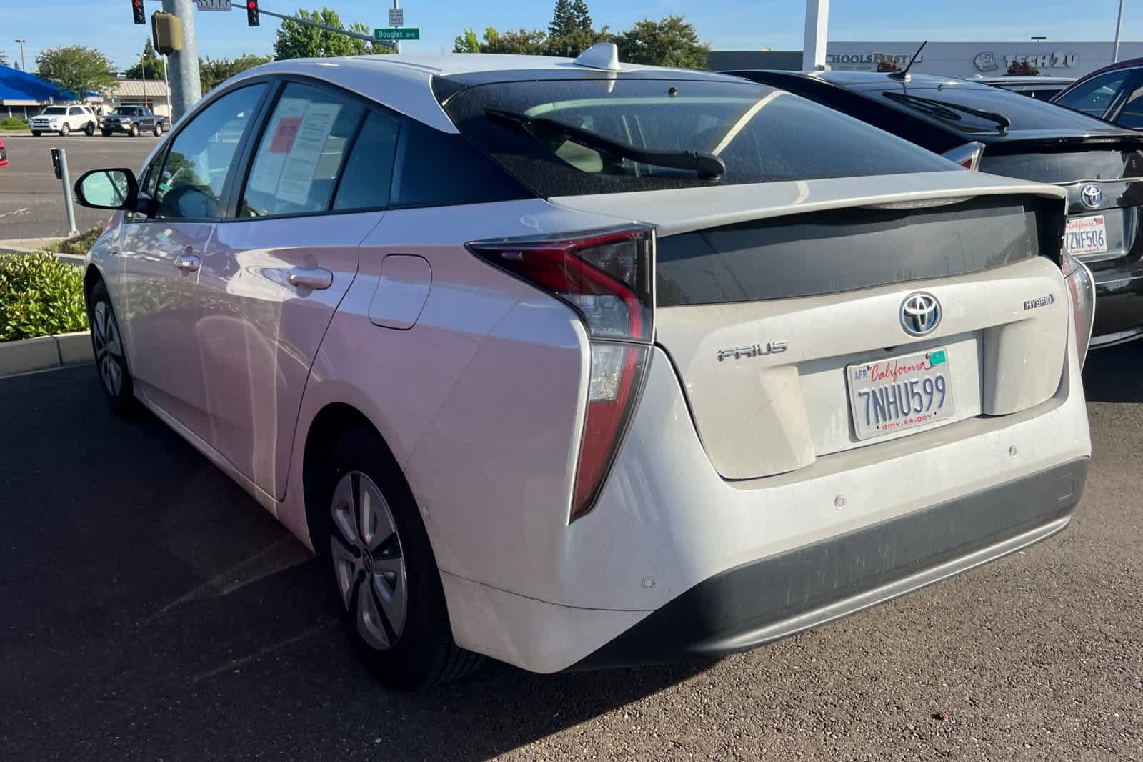 Certified 2016 Toyota Prius Four w/ Advanced Technology Package FWD image 6