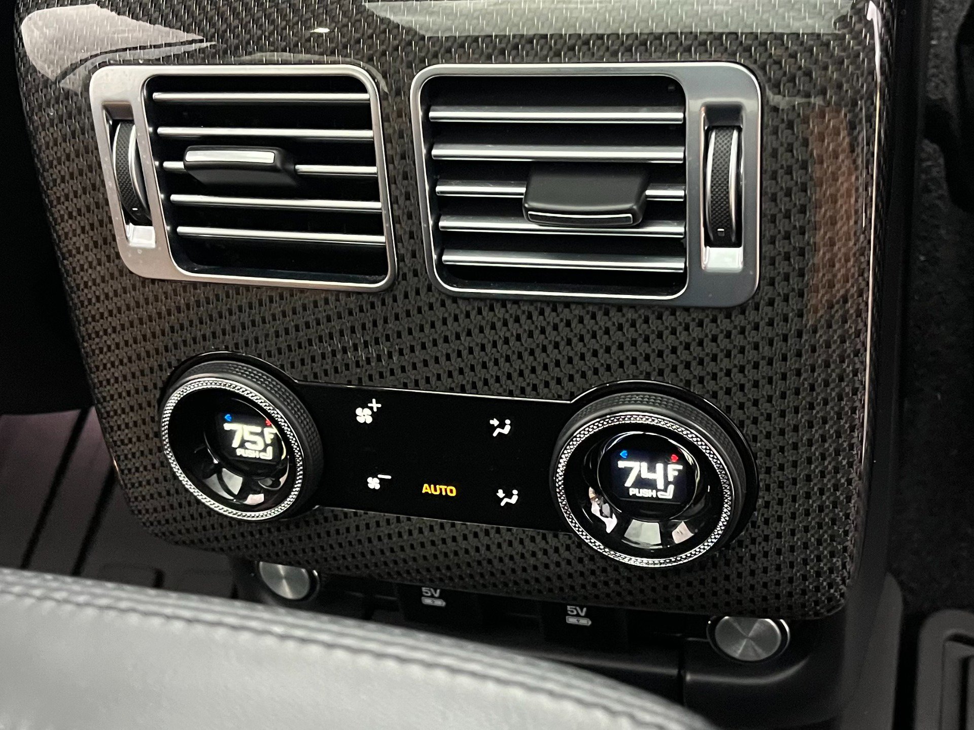 Used 2019 Land Rover Range Rover SV Autobiography Dynamic image 25