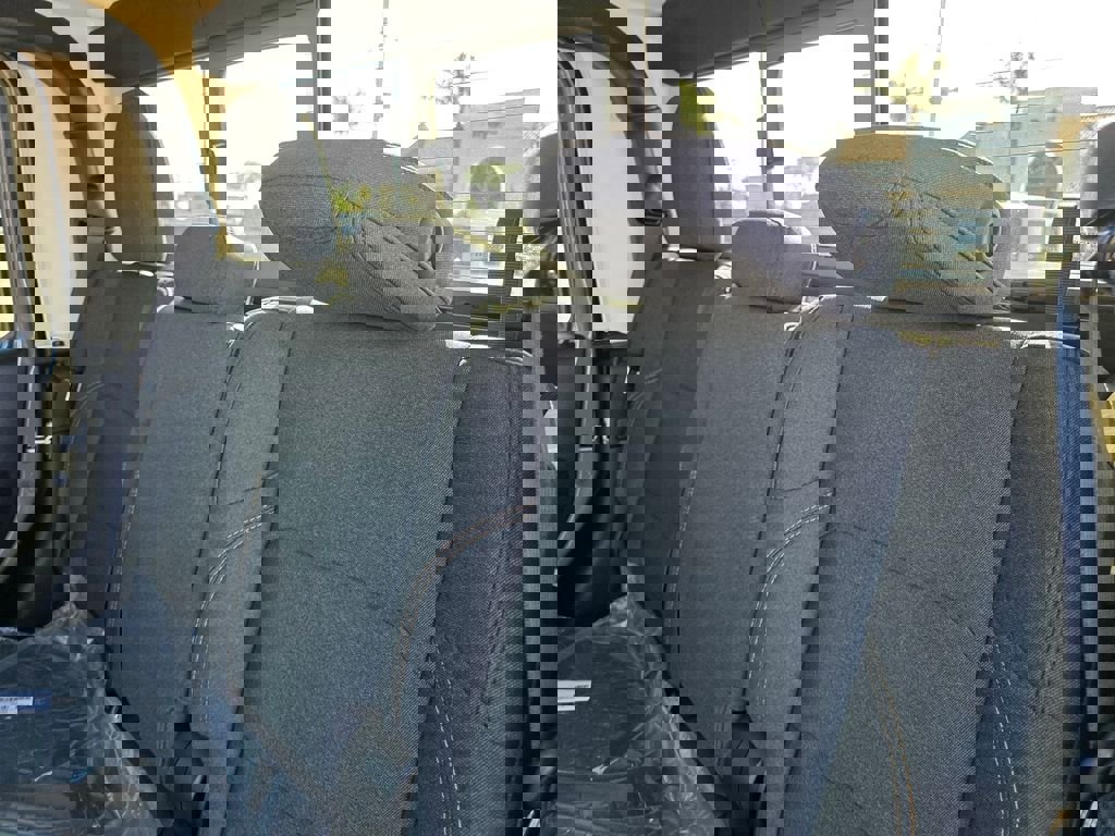 New 2026 Jeep Gladiator Sport image 9