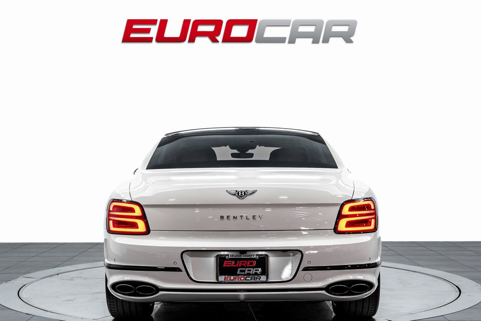 Used 2023 Bentley Flying Spur V8 AWD/4WD image 4