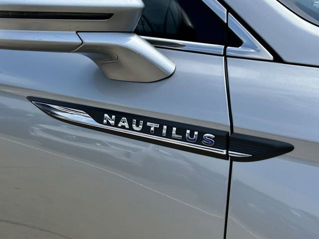 Used 2021 Lincoln Nautilus Reserve w/ Class II Trailer Tow Package AWD/4WD image 9