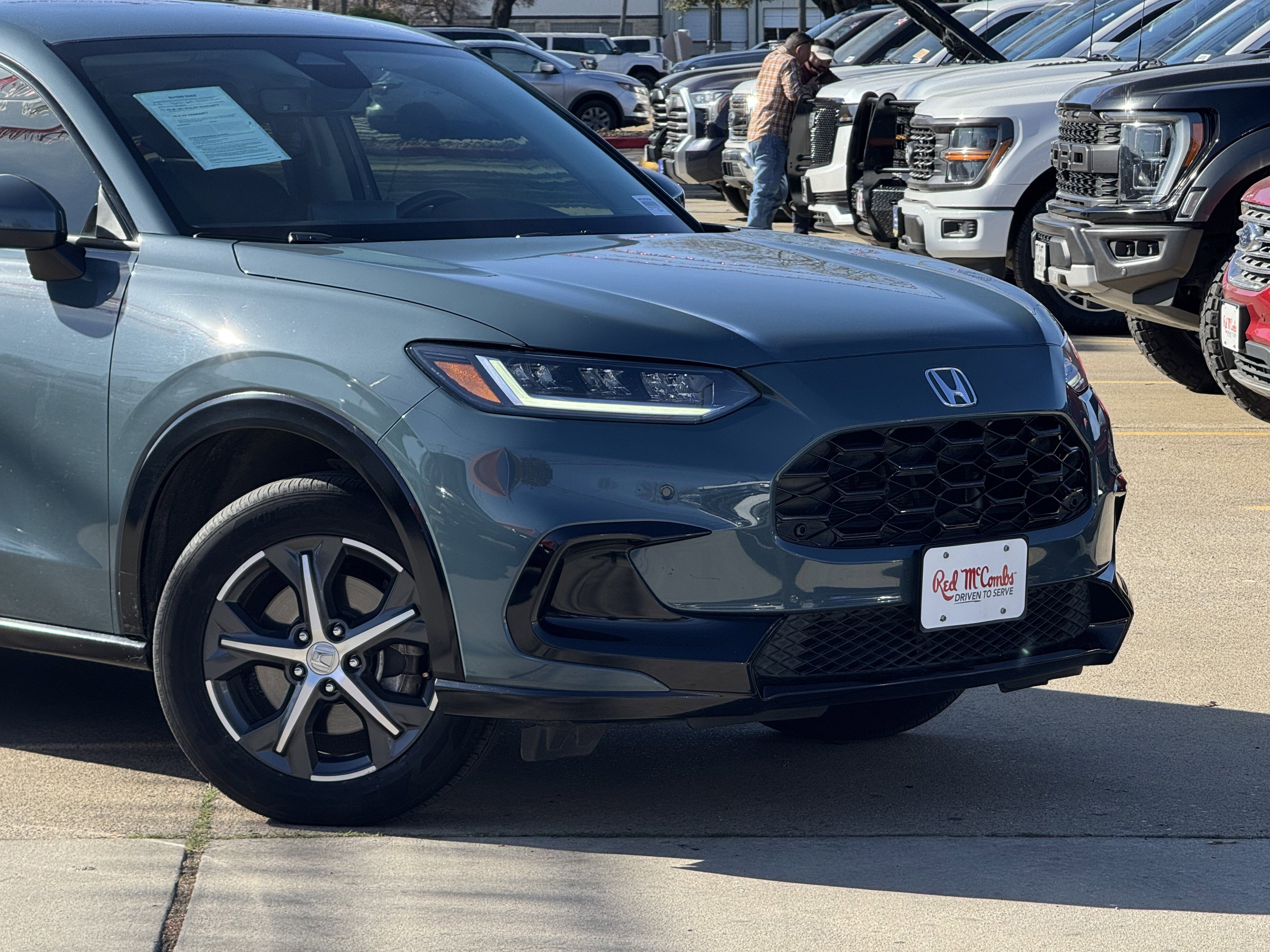 Used 2024 Honda HR-V EX-L image 2