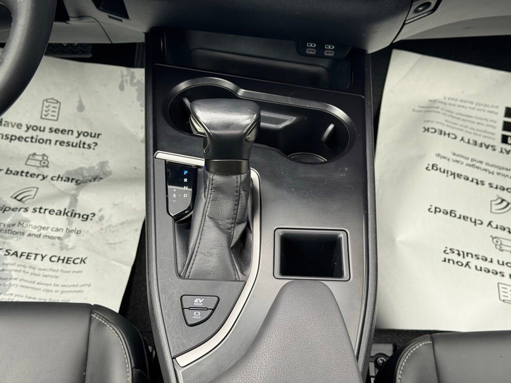 Used 2024 Lexus UX 250h AWD image 33