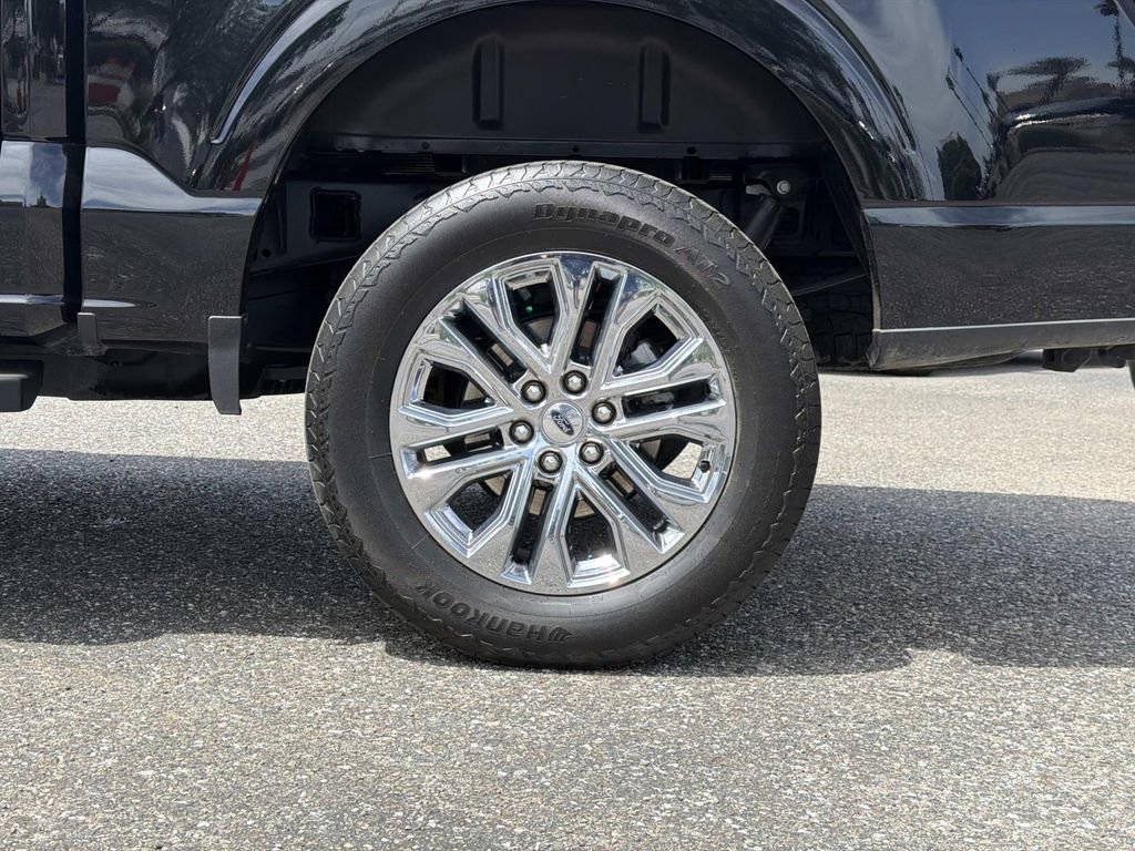 Used 2025 Ford F150 Lariat w/ Equipment Group 501A Mid image 28