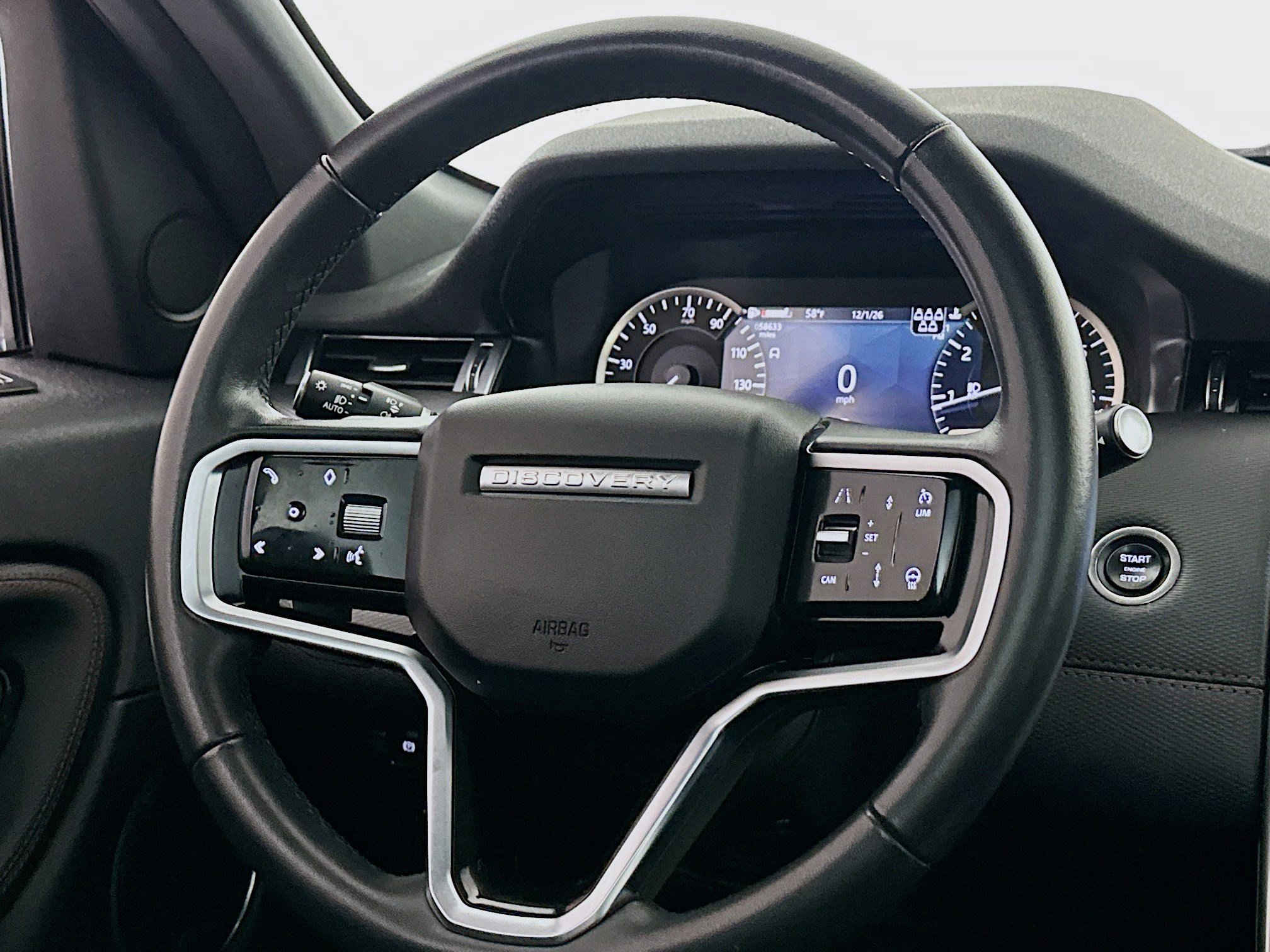 Used 2023 Land Rover Discovery Sport SE R-Dynamic image 8