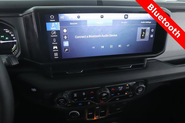 Used 2025 Jeep Wrangler Unlimited Sahara image 5