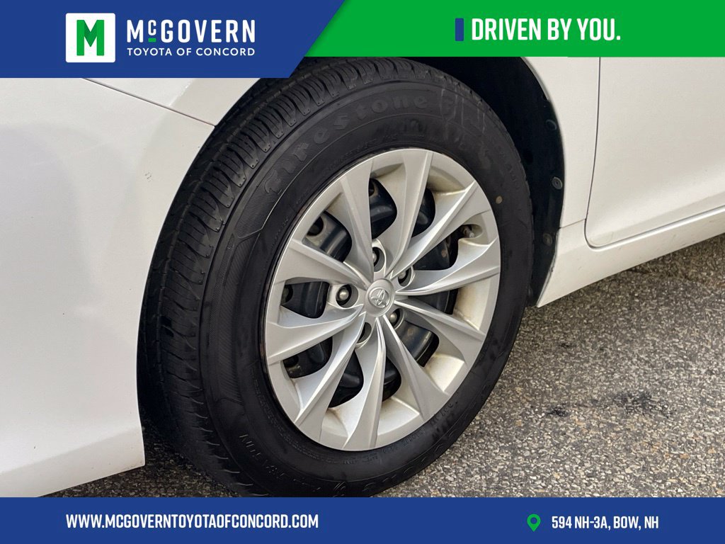 Used 2017 Toyota Camry LE FWD image 9