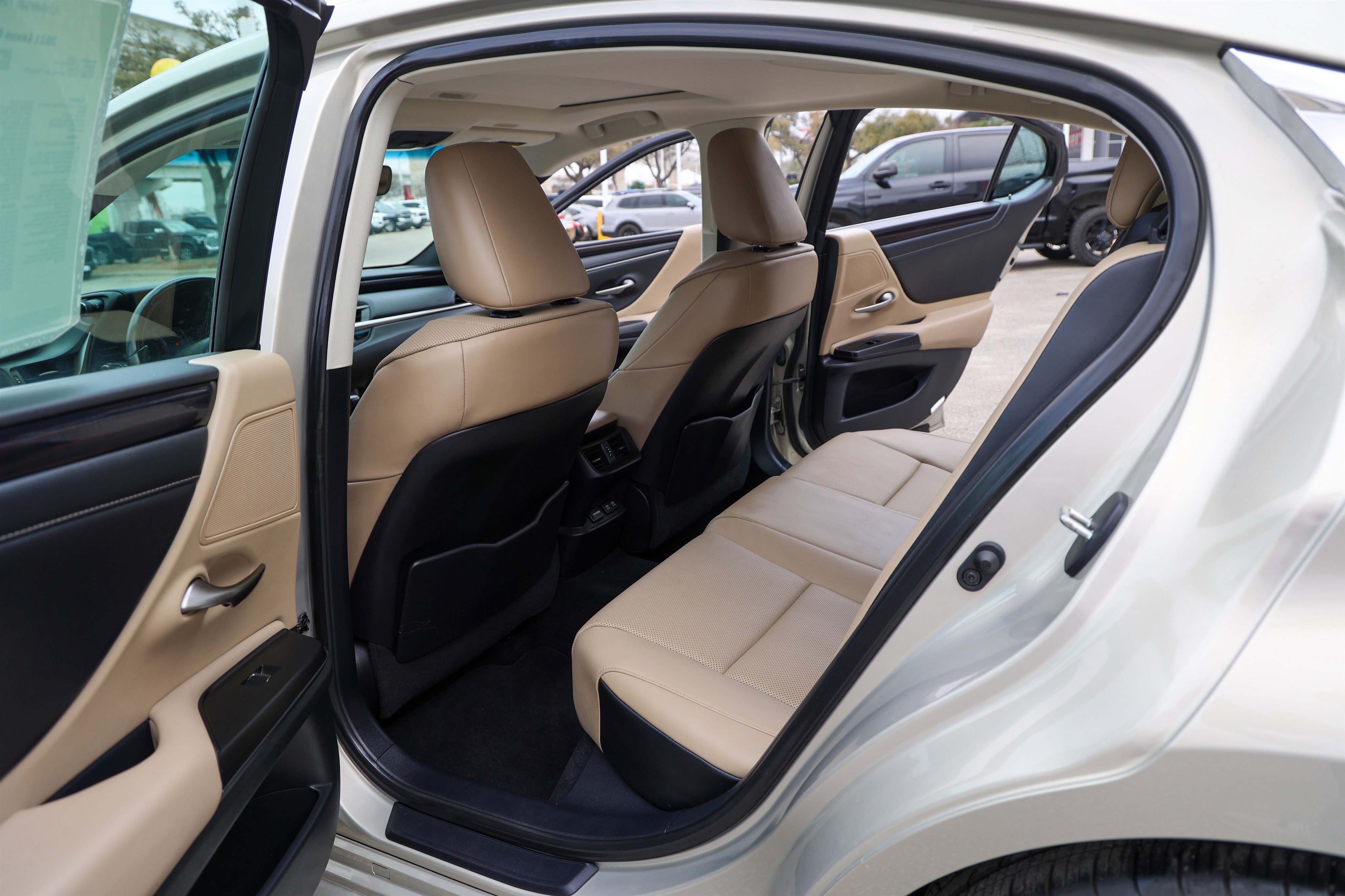 Used 2021 Lexus ES 350 w/ Premium Package image 37