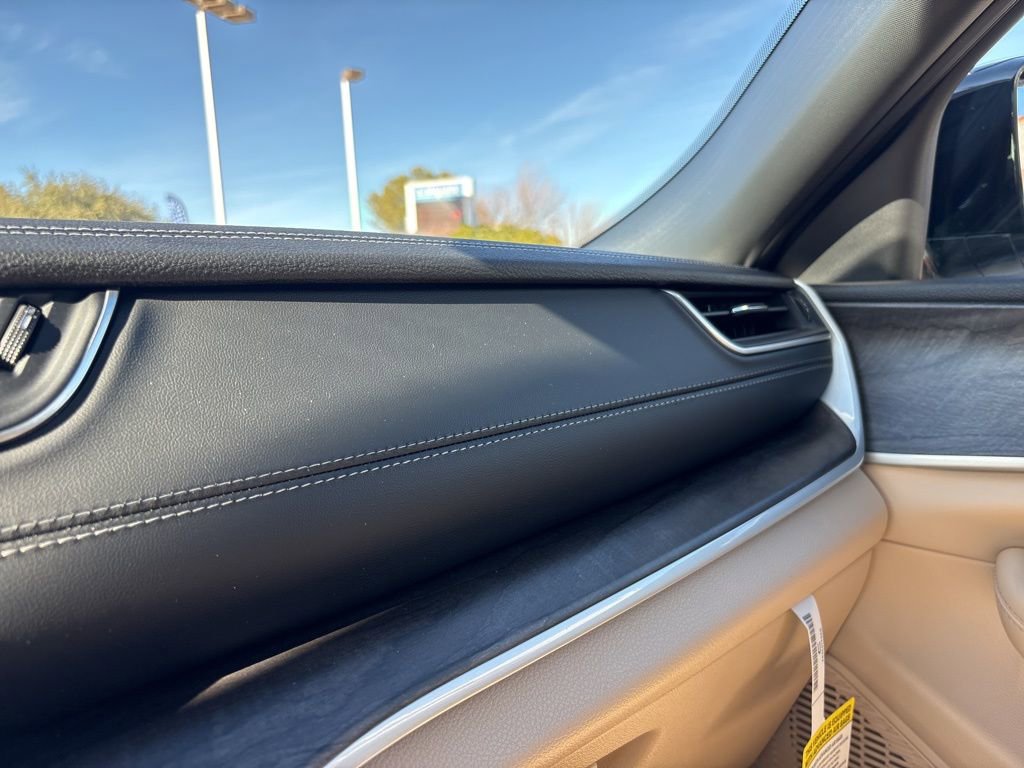 New 2025 Jeep Grand Cherokee L Limited w/ Black Appearance Package image 34