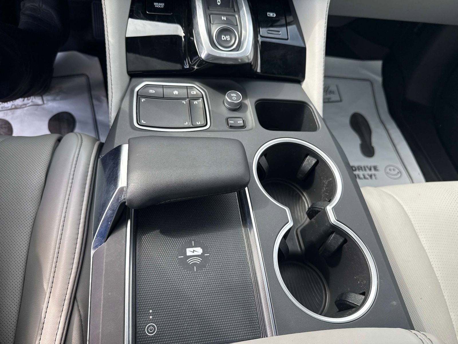 Used 2022 Acura MDX SH-AWD w/ Advance Package image 29
