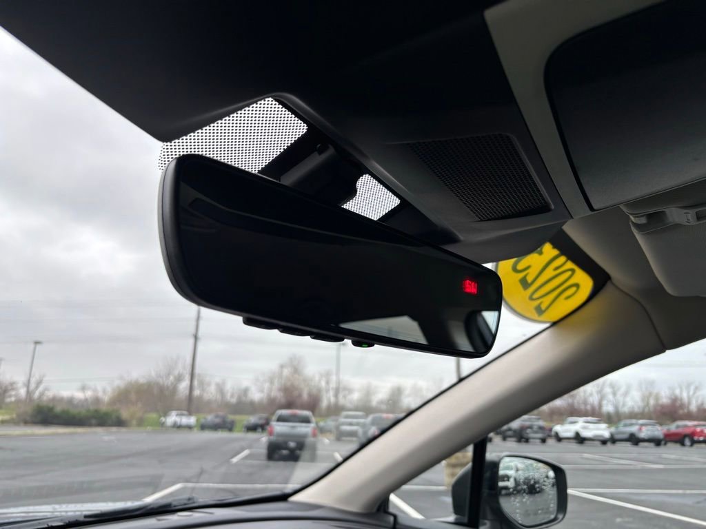 Used 2023 Subaru Outback Limited image 35