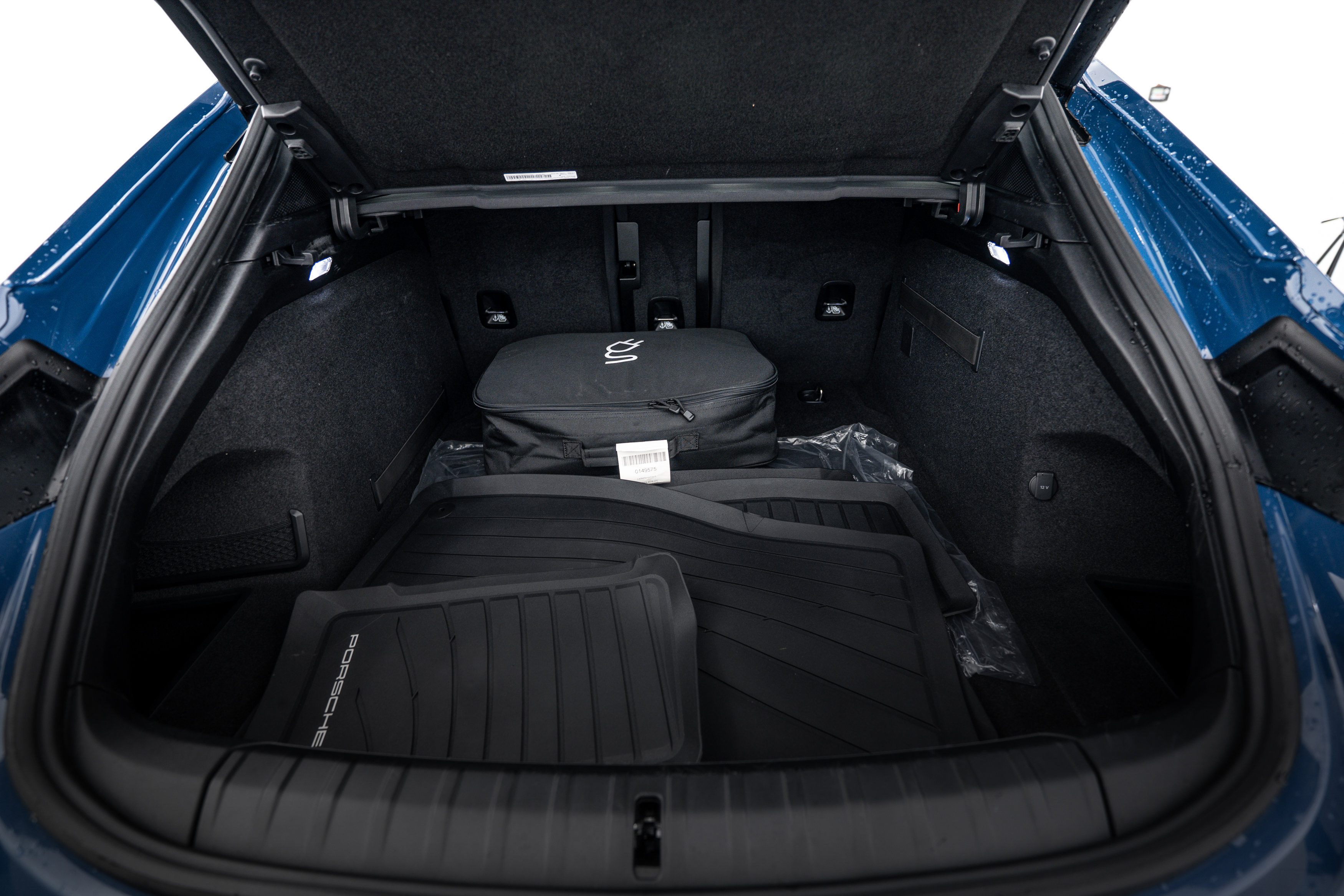 Certified 2024 Porsche Taycan 4 Cross Turismo image 24