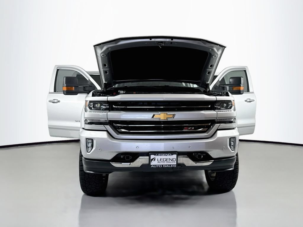 Used 2017 Chevrolet Silverado 1500 LTZ Z71 w/ LTZ Plus Package AWD/4WD image 19