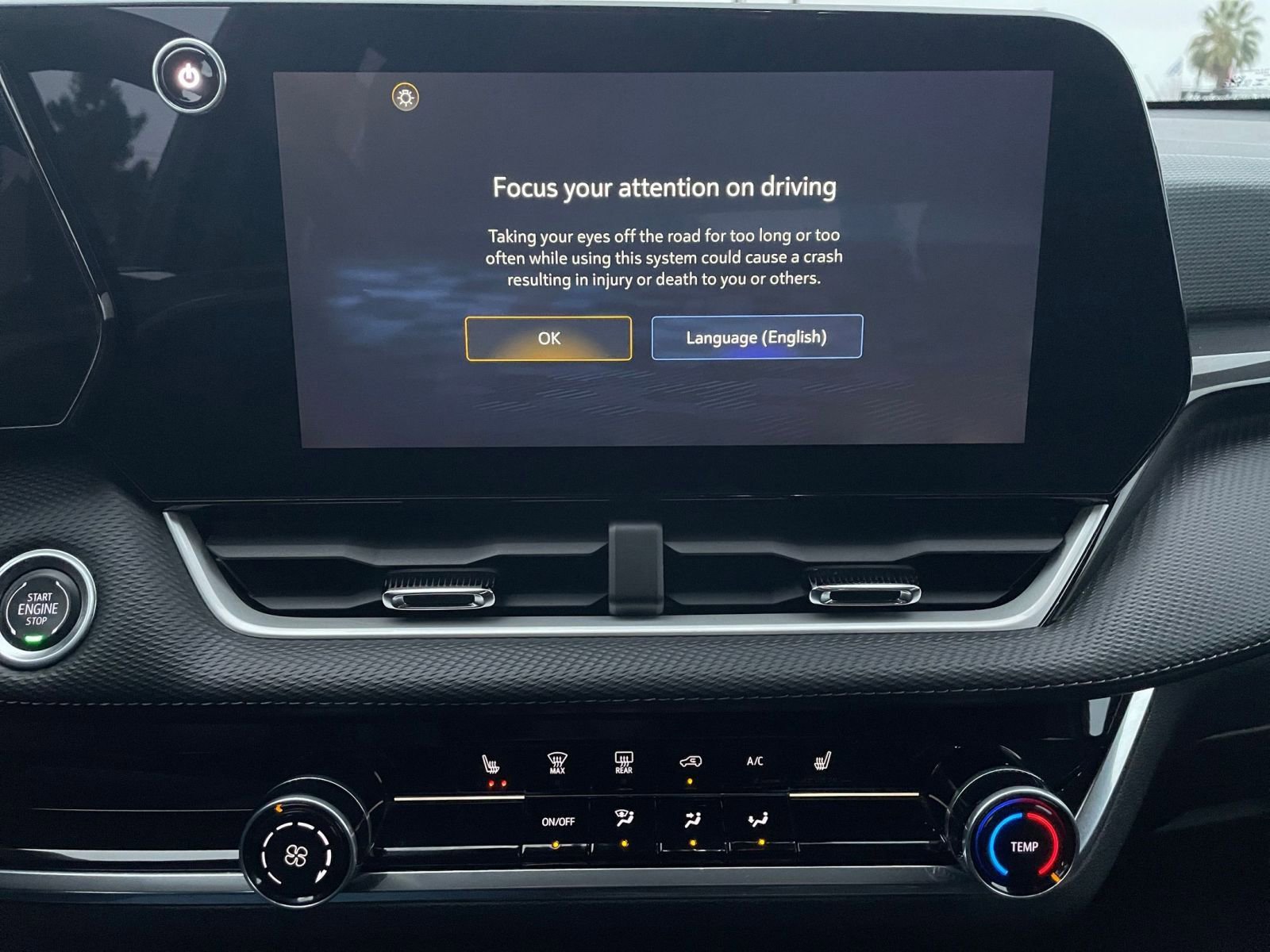 Used 2025 Chevrolet Equinox LT image 18