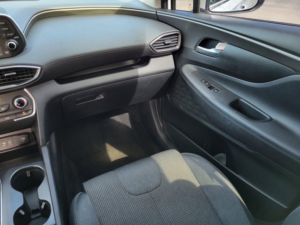 Used 2019 Hyundai Santa Fe SE image 17