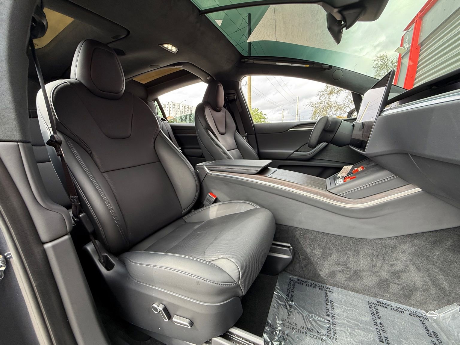 Used 2024 Tesla Model X image 16