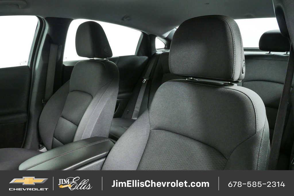 Used 2025 Chevrolet Malibu LT FWD image 5