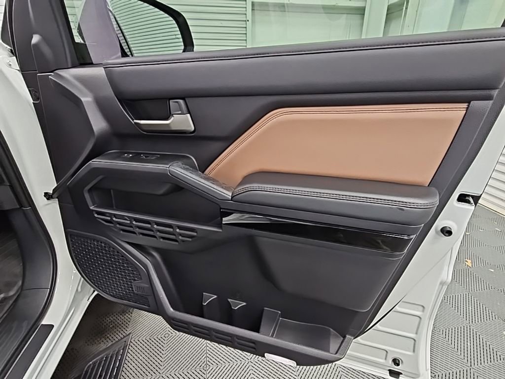 Used 2025 Toyota 4Runner Limited image 46