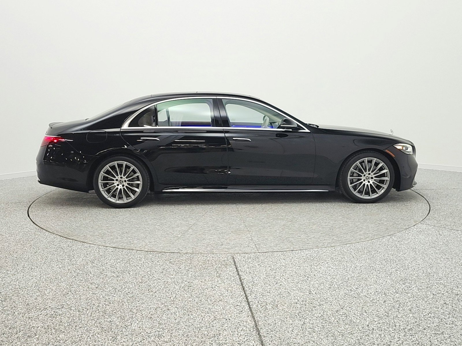 Certified 2023 Mercedes-Benz S 500 4MATIC image 5