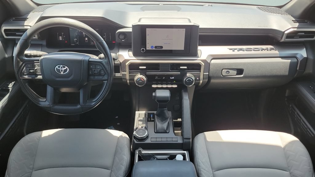 Certified 2025 Toyota Tacoma SR5 AWD/4WD image 11