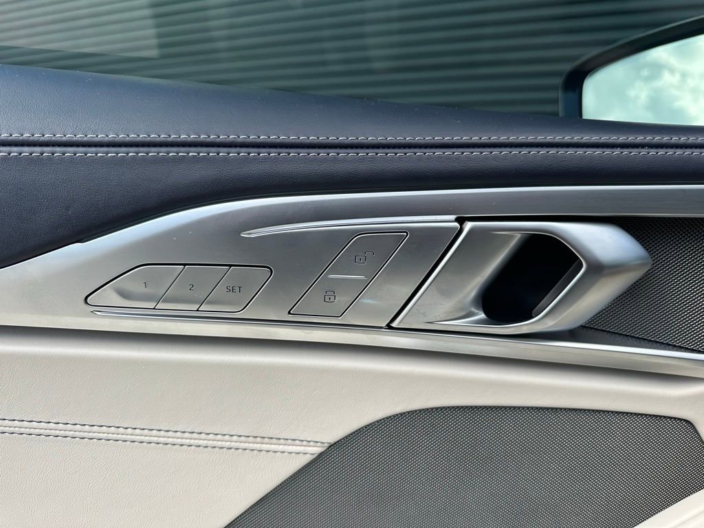 Used 2023 BMW M850i xDrive Coupe image 21