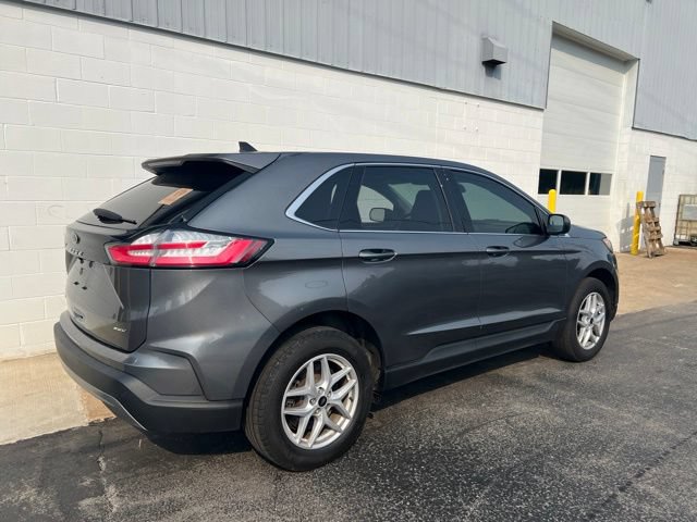 Used 2023 Ford Edge SEL w/ Convenience Package AWD/4WD image 4