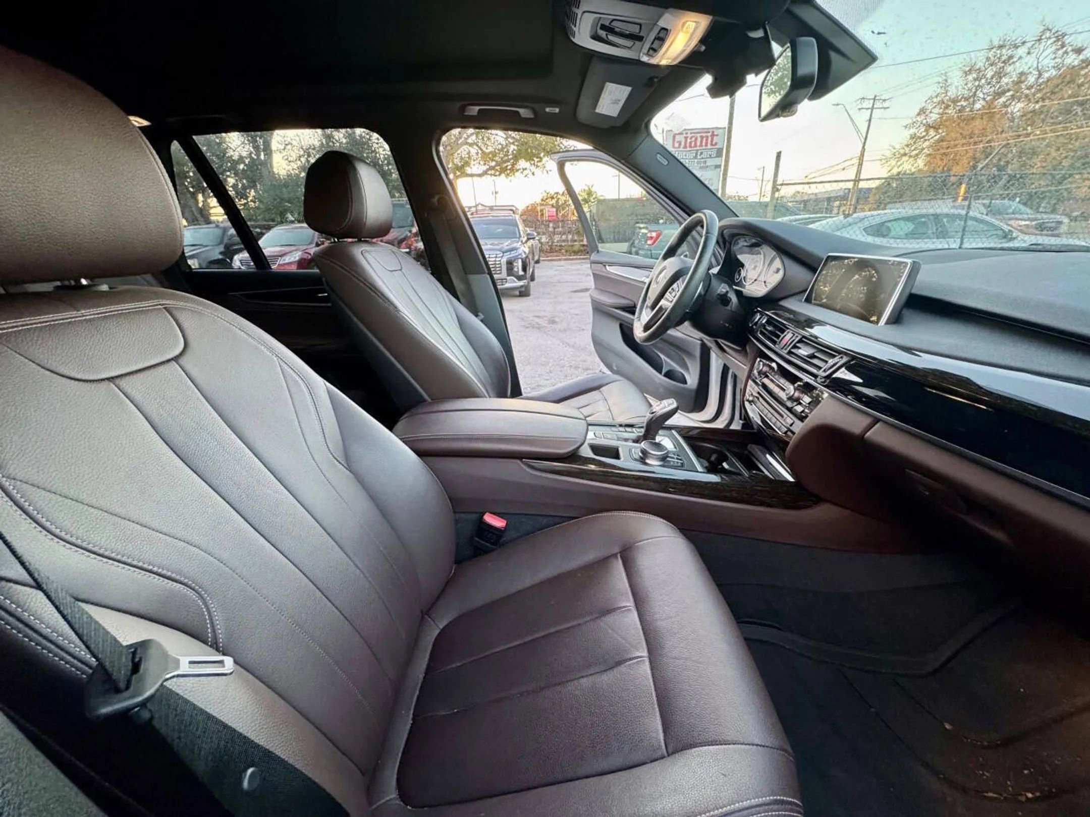 Used 2018 BMW X5 sDrive35i w/ M Sport Package image 16