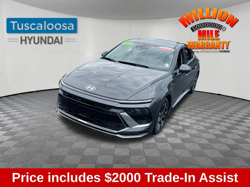 Used 2025 Hyundai Sonata SEL FWD image 3